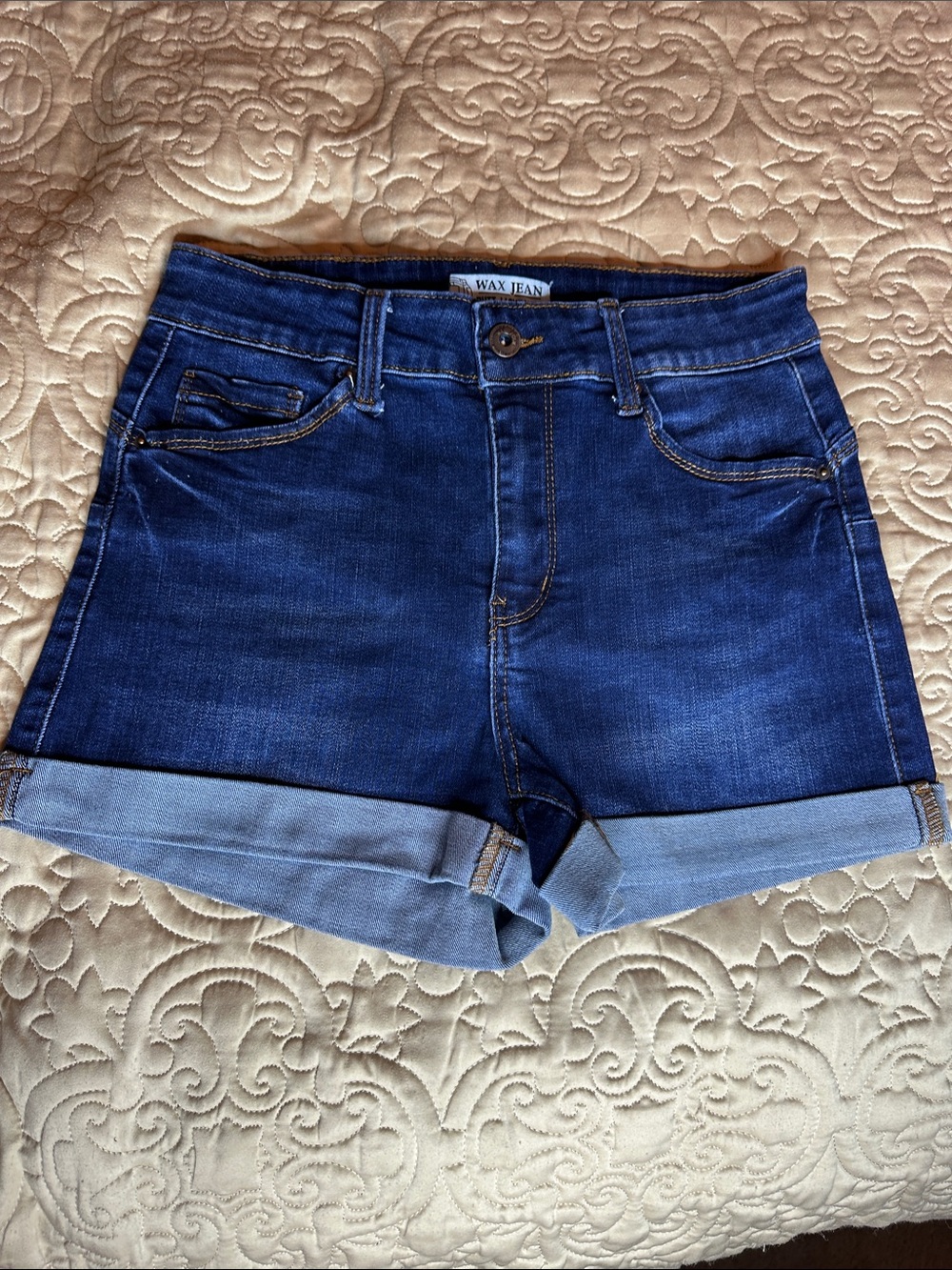 Wax Jean Women's Indigo Roll-Cuff Denim Shorts M